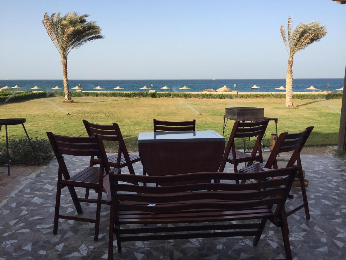 Beach Front Chalet Villa Ain Sukhna Luaran gambar